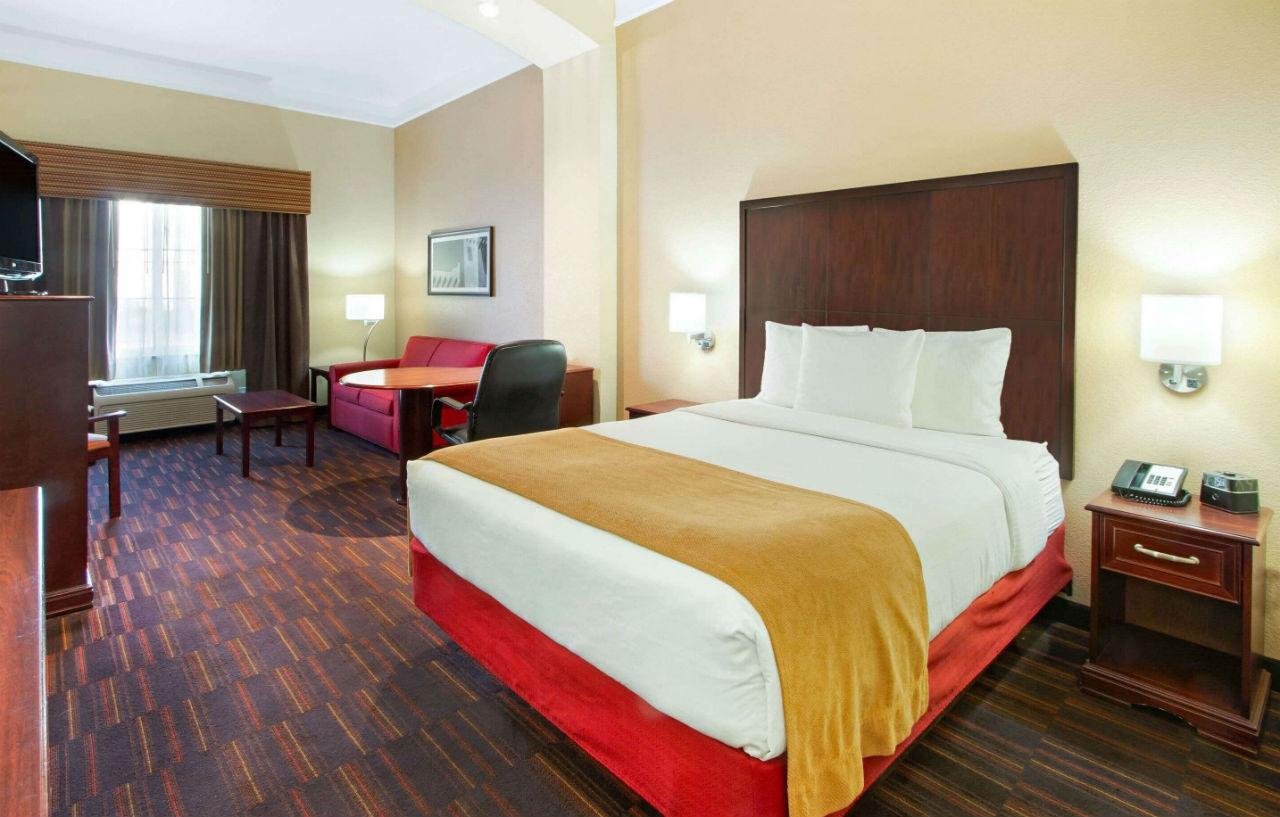 La Quinta Inn & Suites By Wyndham Albuquerque Midtown Eksteriør billede
