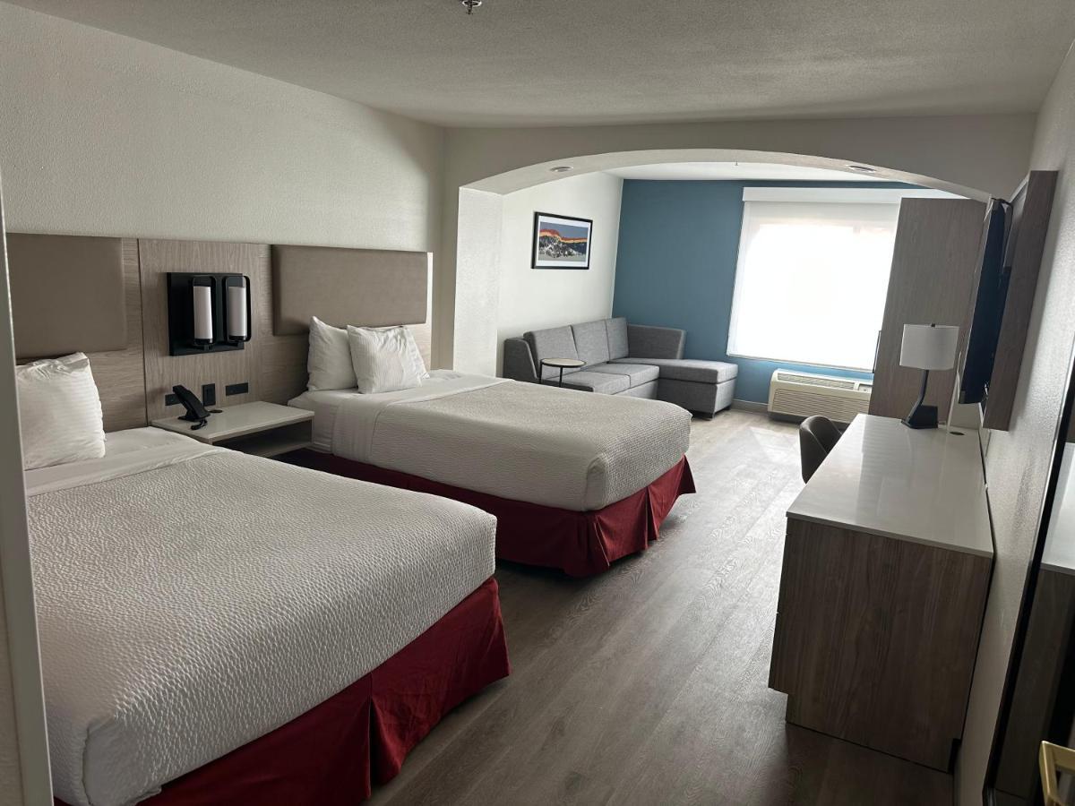 La Quinta Inn & Suites By Wyndham Albuquerque Midtown Eksteriør billede