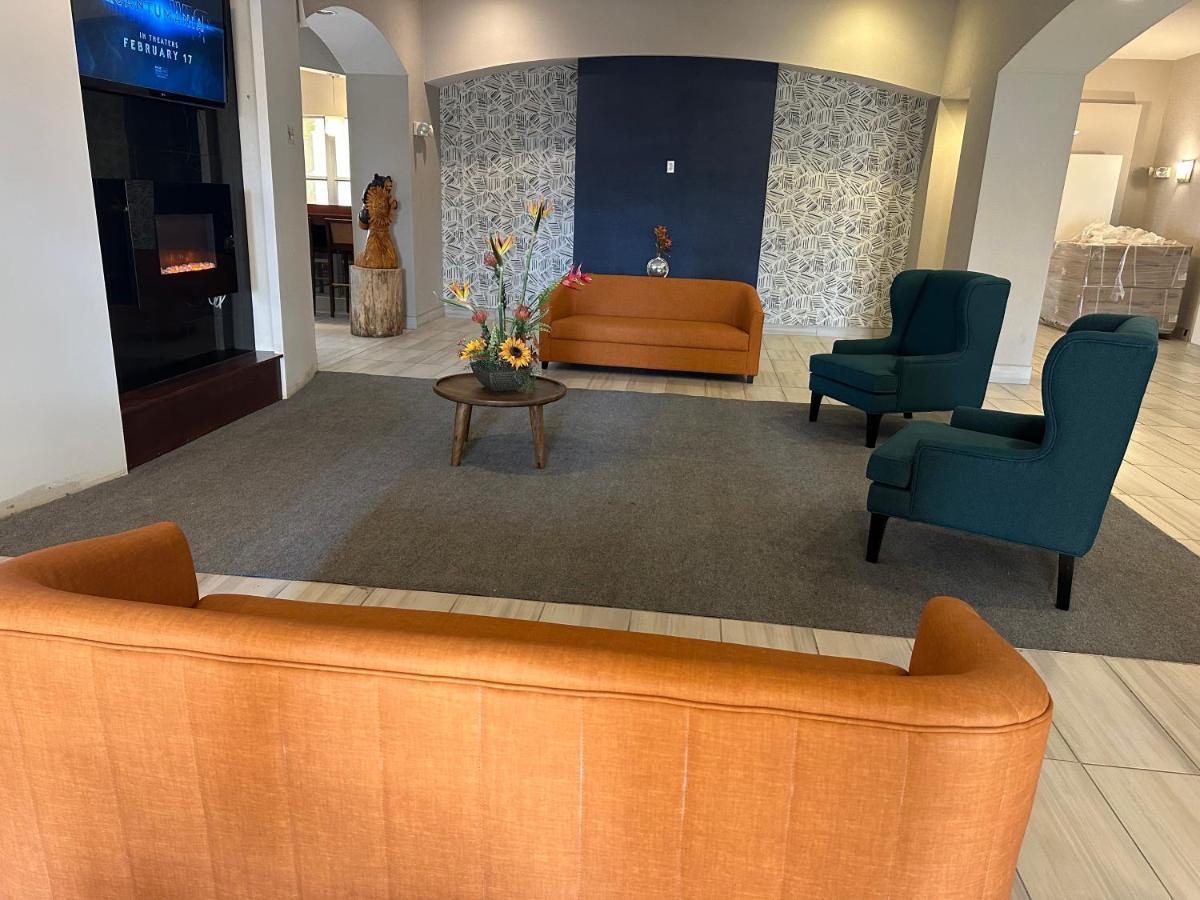 La Quinta Inn & Suites By Wyndham Albuquerque Midtown Eksteriør billede